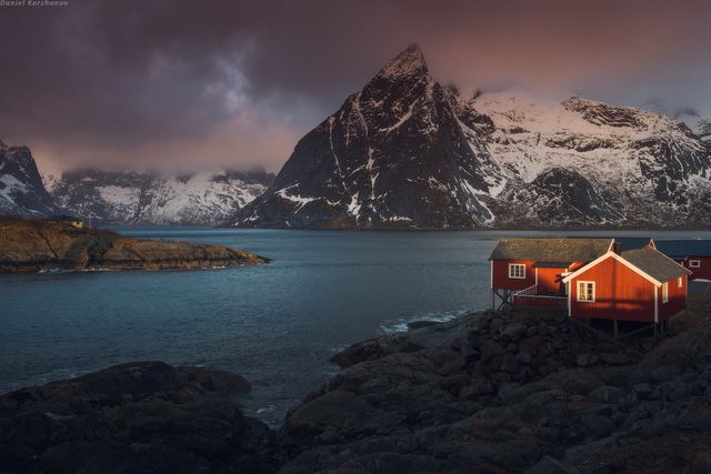 Лофотени простягаються у відкрите море у формі руки - фото 300123