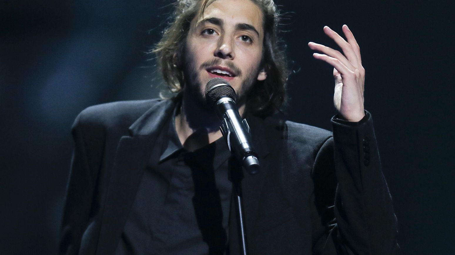 Переможець Євробачення 2017 змінився до невпізнання