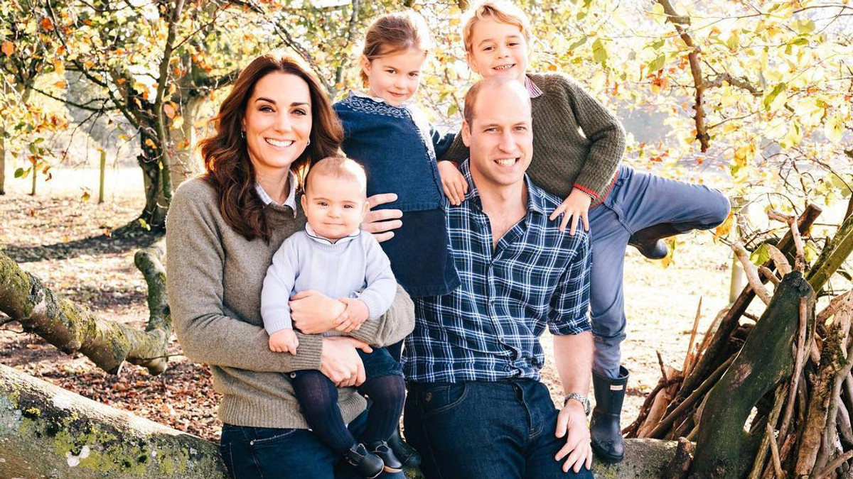 Кейт Міддлтон та принц Вільям з дітьми - фото 1