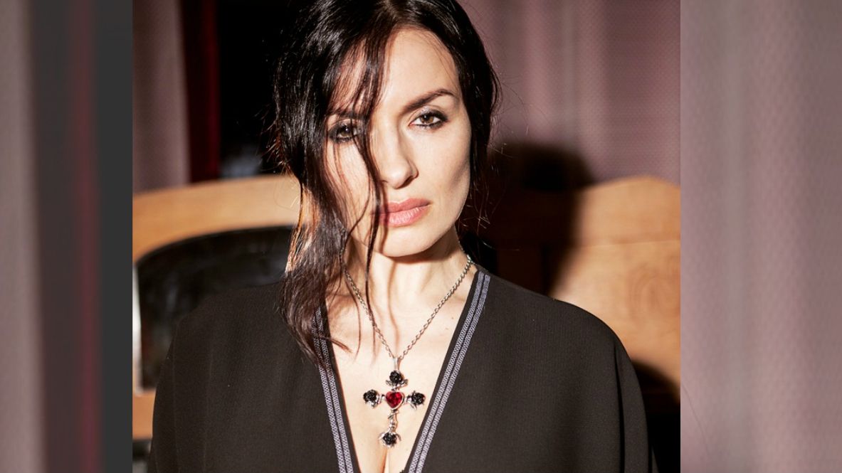 Надія Мейхер засвітила пікантне тату на стегні