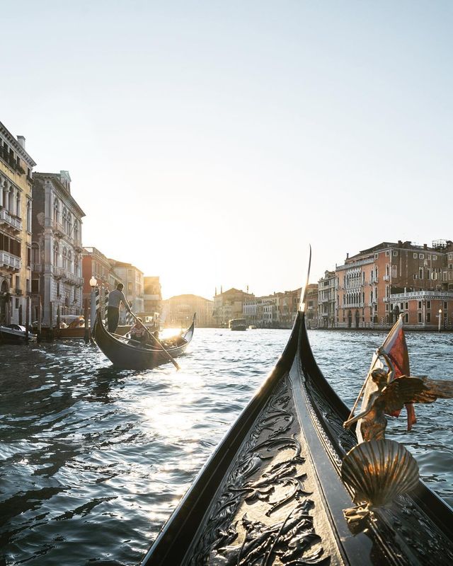 Вуличні фото Венеції, які надихають мандрувати: яскраві кадри - фото 300595