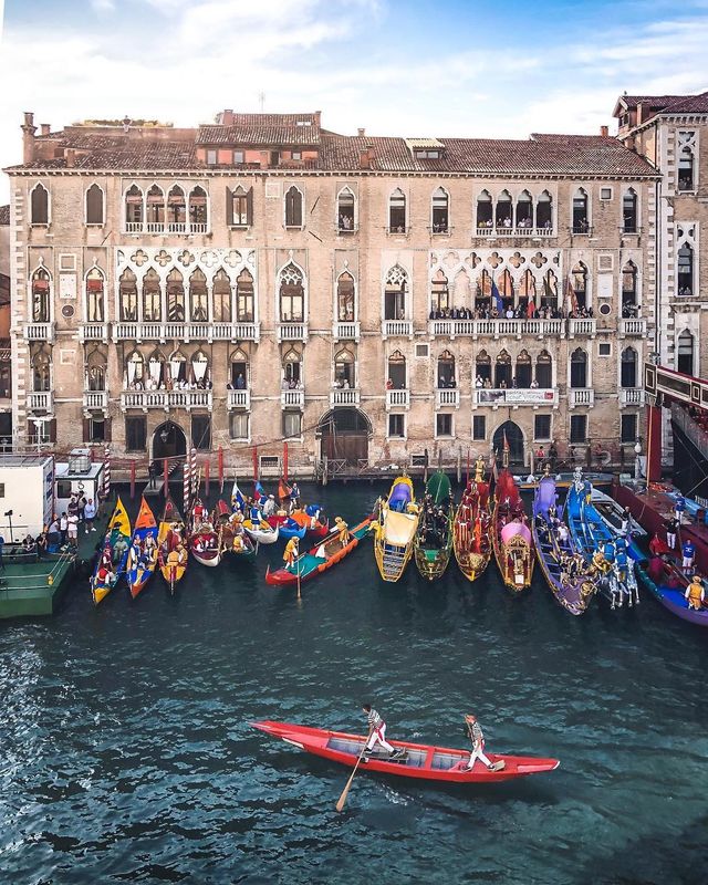 Вуличні фото Венеції, які надихають мандрувати: яскраві кадри - фото 300599