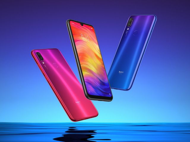 Стала відома ціна смартфона Xiaomi Redmi 7 - фото 300923