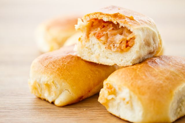 Пиріжки з капустою: рецепт- фото 300932