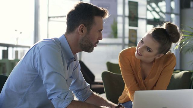 Вони люблять закінчувати фрази інших - фото 301029