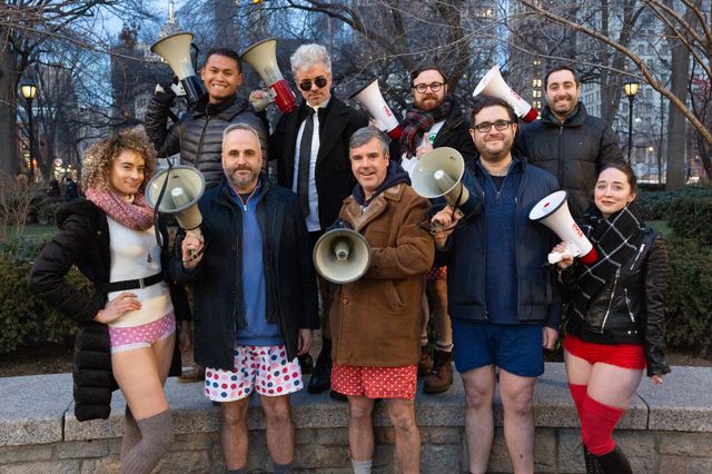 Американці взяли участь у щорічному флешмобі - фото 301045