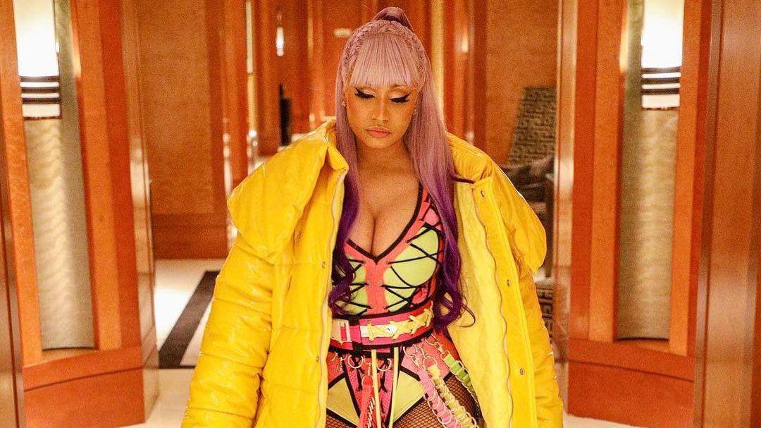 Відвертий образ Нікі Мінаж викликав суперечки в мережі