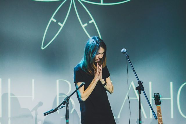 Вокалістка Один в каное - Ірина Швайдак - фото 301177