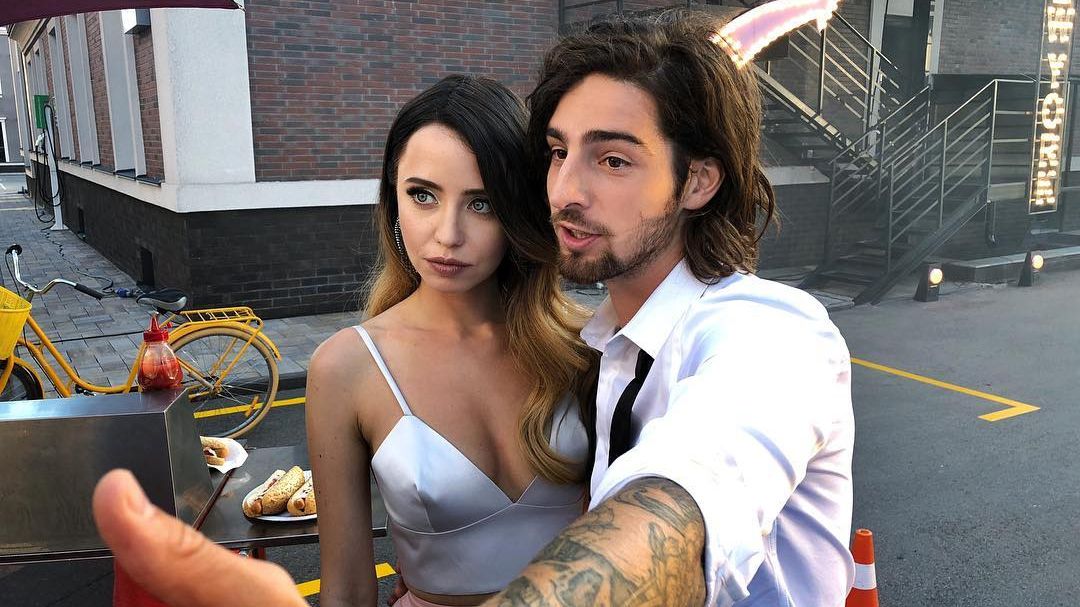 Дантес і Дорофєєва оригінально підтримали Аdele популярним флешмобом