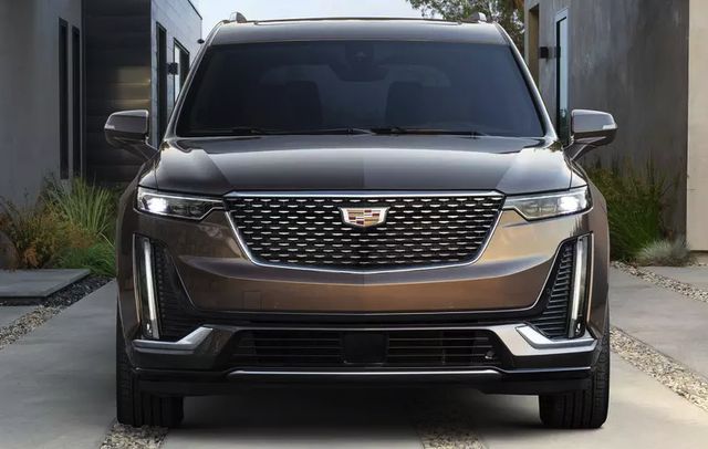 Представлений великий семимісний Cadillac XT6 - фото 301470