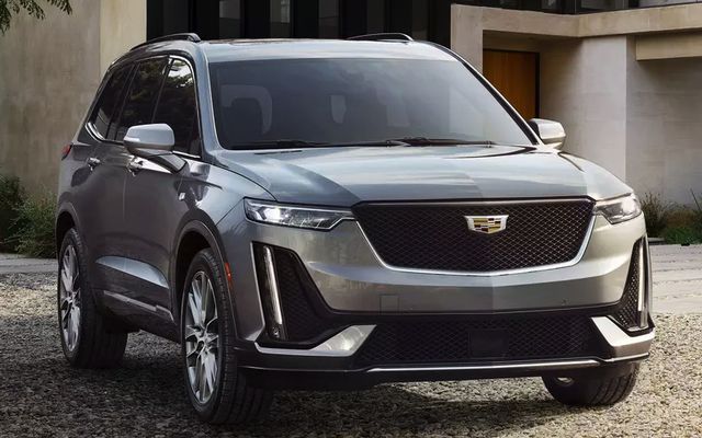 Представлений великий семимісний Cadillac XT6 - фото 301471