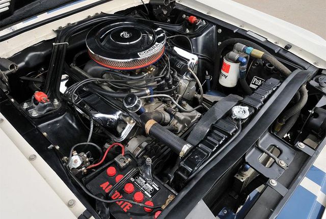 Shelby GT500 Super Snake - фото 301534