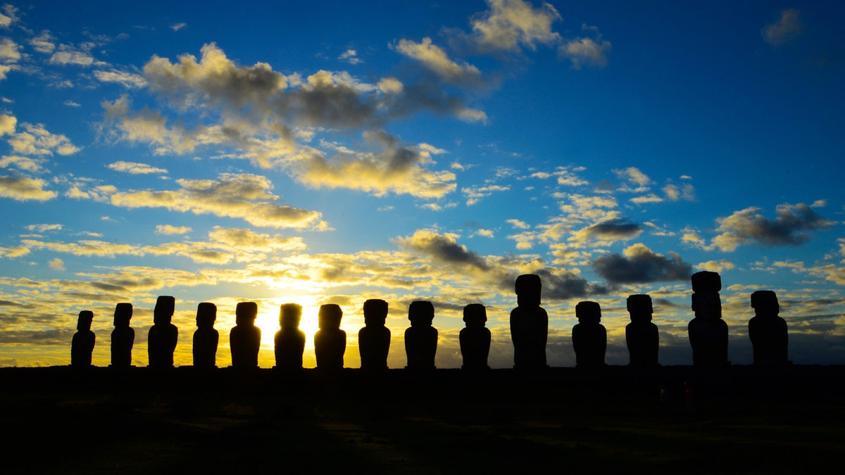 Чому жителі острова Пасхи доклали стільки зусиль для зведення масивних статуй - фото 1