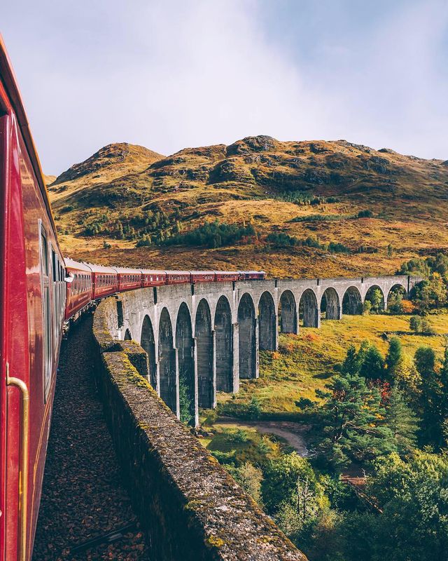 Яскраві подорожі світом від Мері Квінсі: ефектні фото - фото 302096