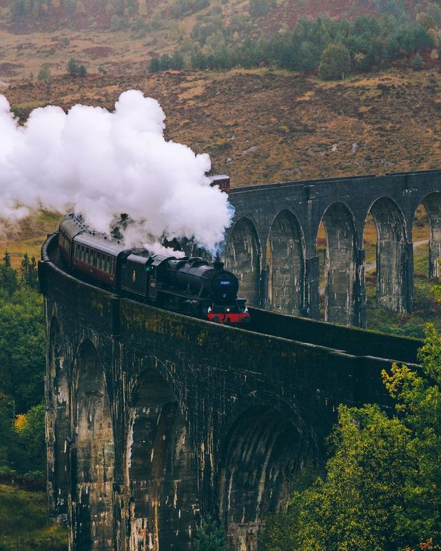 Яскраві подорожі світом від Мері Квінсі: ефектні фото - фото 302098