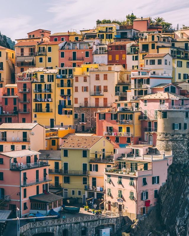 Яскраві подорожі світом від Мері Квінсі: ефектні фото - фото 302107