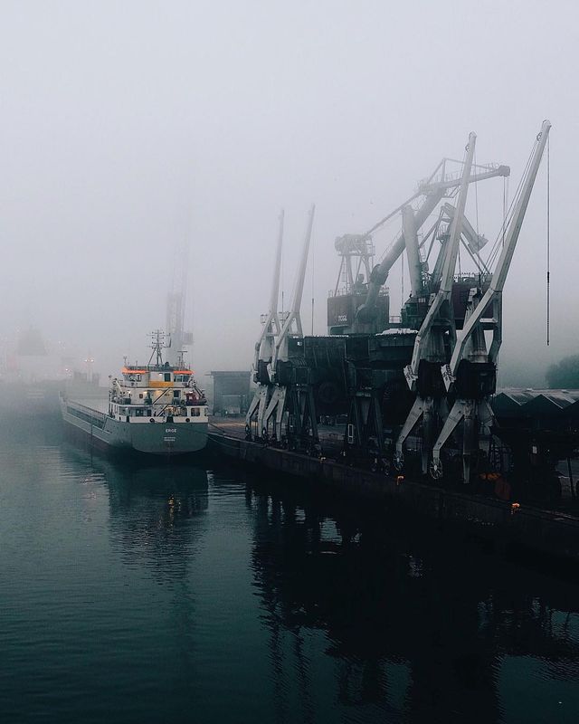 Життя на кораблі: будні моряків у захопливих фото - фото 302181