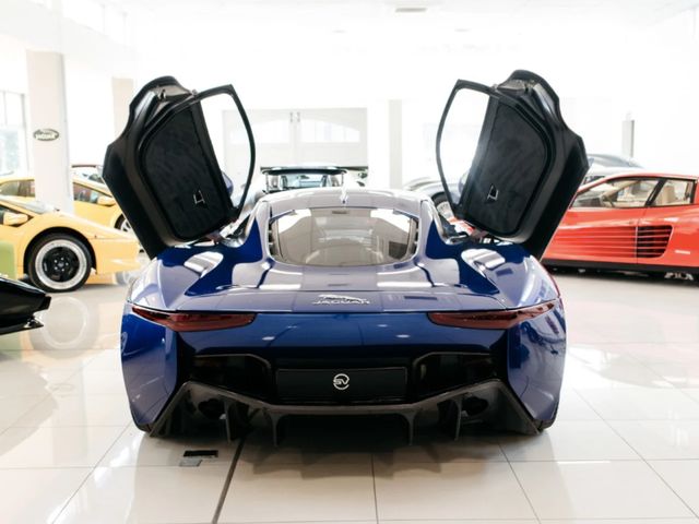 Jaguar C-X75 виставили на продаж - фото 302219