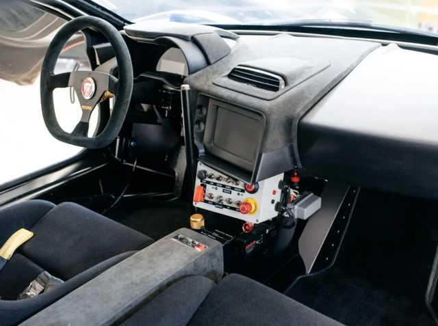 Jaguar C-X75 виставили на продаж - фото 302221