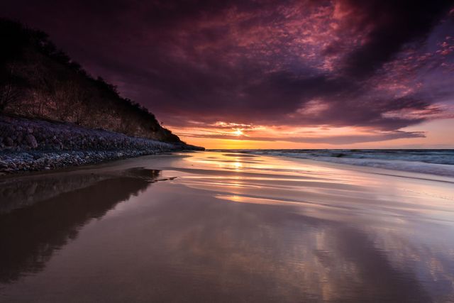 Фотограф показав таємничу красу Балтійського моря у Польщі - фото 302314