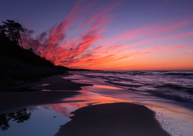 Фотограф показав таємничу красу Балтійського моря у Польщі - фото 302319