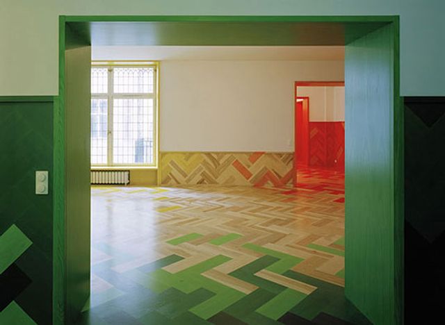 Архітектори створили незвичайну квартиру в Стокгольмі: яскраві фото - фото 302343