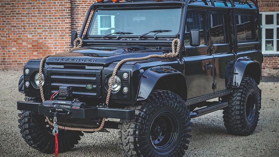 Land Rover Defender - фото 1