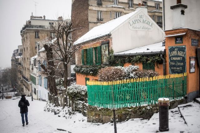 Франція потерпає від снігопадів: фото - фото 302910