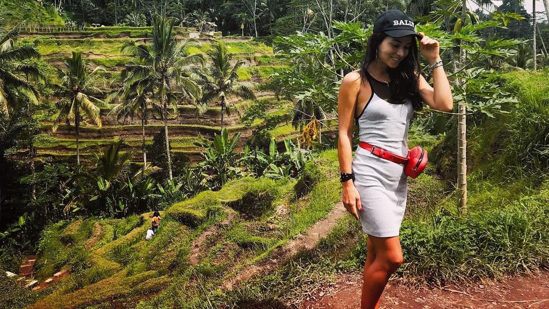 Злата Огневич показала яскраві знімки з відпочинку на Балі