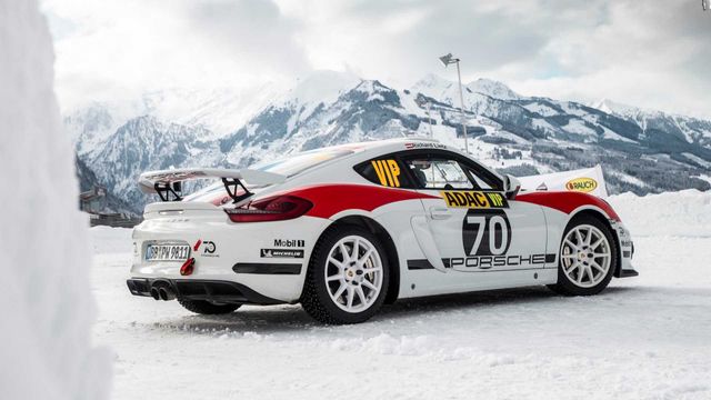 Спорткар Porsche 718 - фото 302946