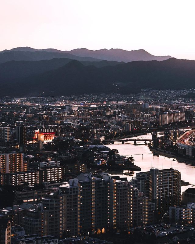 Вуличні фото міст світу від Райана Мамби: захопливі кадри - фото 302966