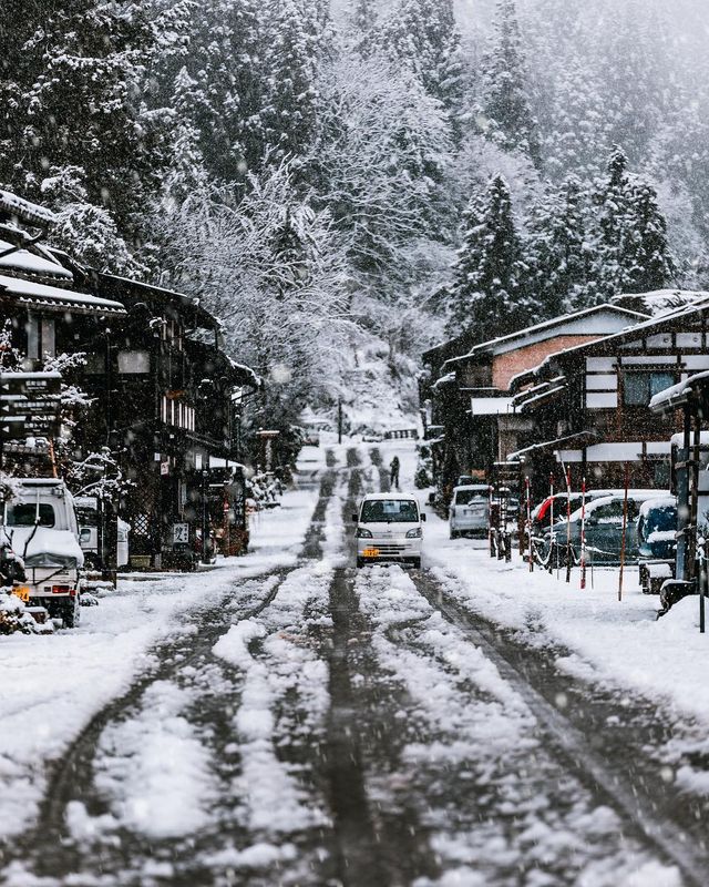 Вуличні фото міст світу від Райана Мамби: захопливі кадри - фото 302969