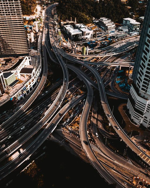 Вуличні фото міст світу від Райана Мамби: захопливі кадри - фото 302977