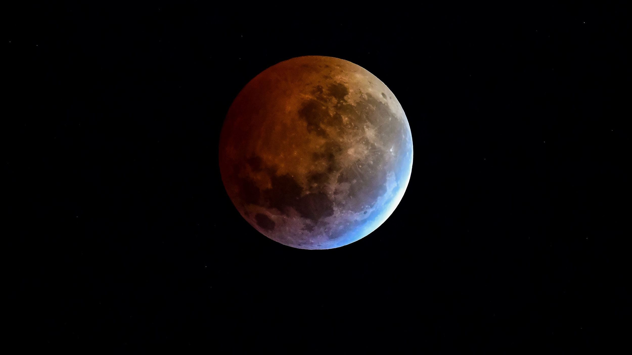 Метеорит впав на Місяць під час затемнення: відео