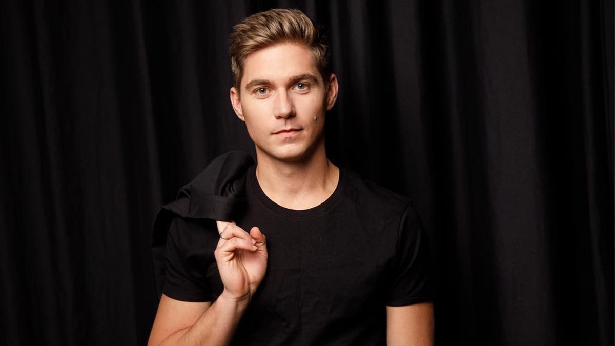 Володимир Остапчук розбурхав уяву прихильниць новим знімком