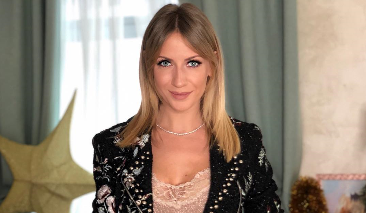 Леся Нікітюк шокувала екстремально глибоким декольте