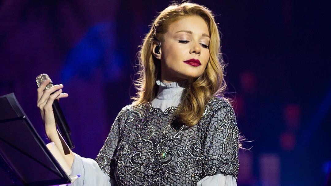 Іменинниця Тіна Кароль показала рідкісне дитяче фото