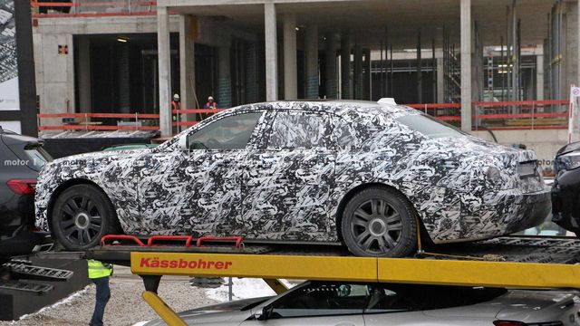 Нове покоління Rolls-Royce Ghost - фото 303582