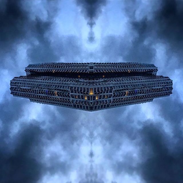 Француз перетворює будівлі у космічні кораблі: фото - фото 303833