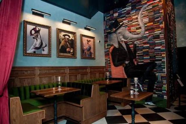 Старі книги перетворили на оригінальні скульптури: крута ідея - фото 303993