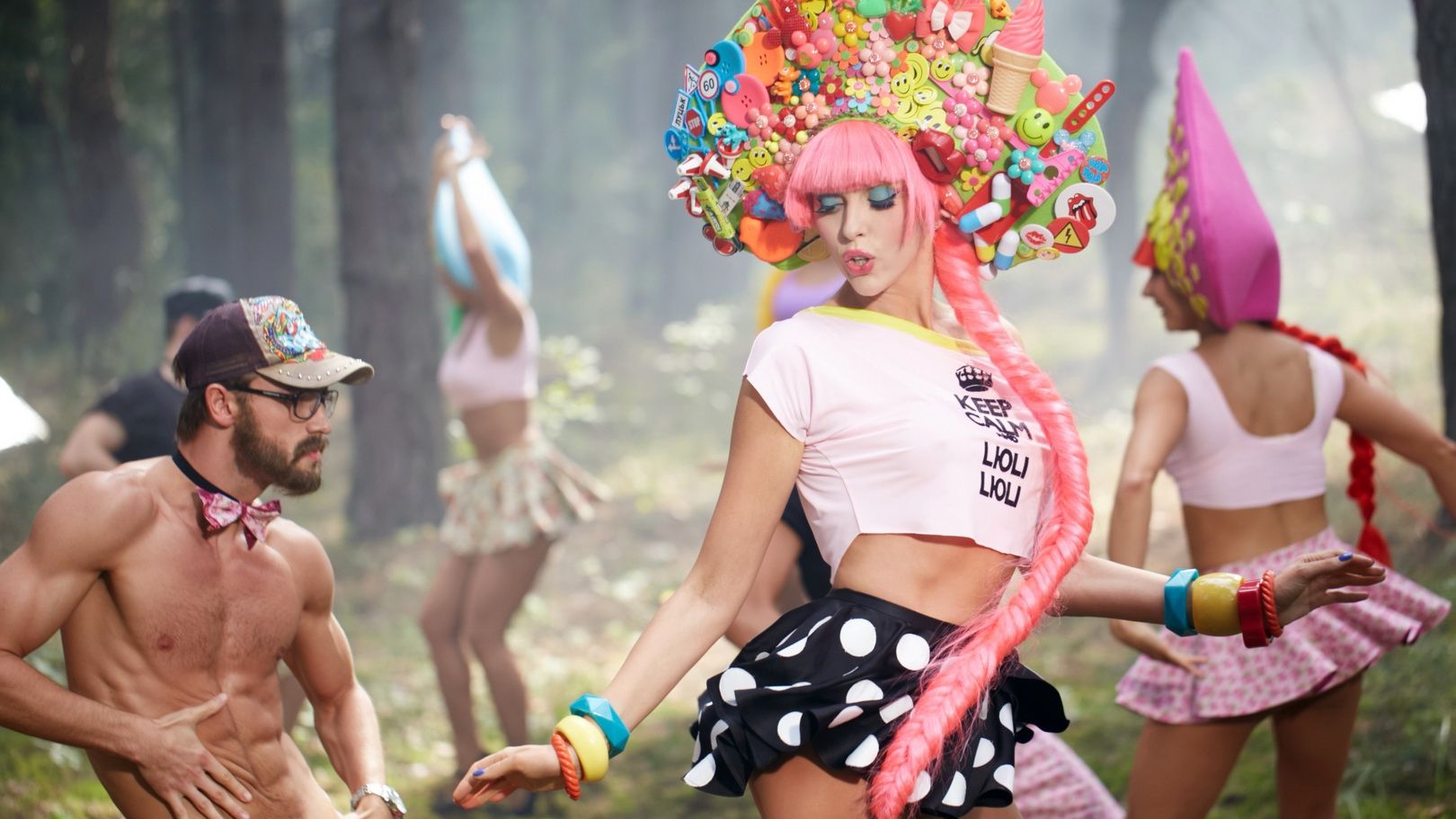 Полякова написала: "Хочу туди! Хто зі мною?" - фото 1