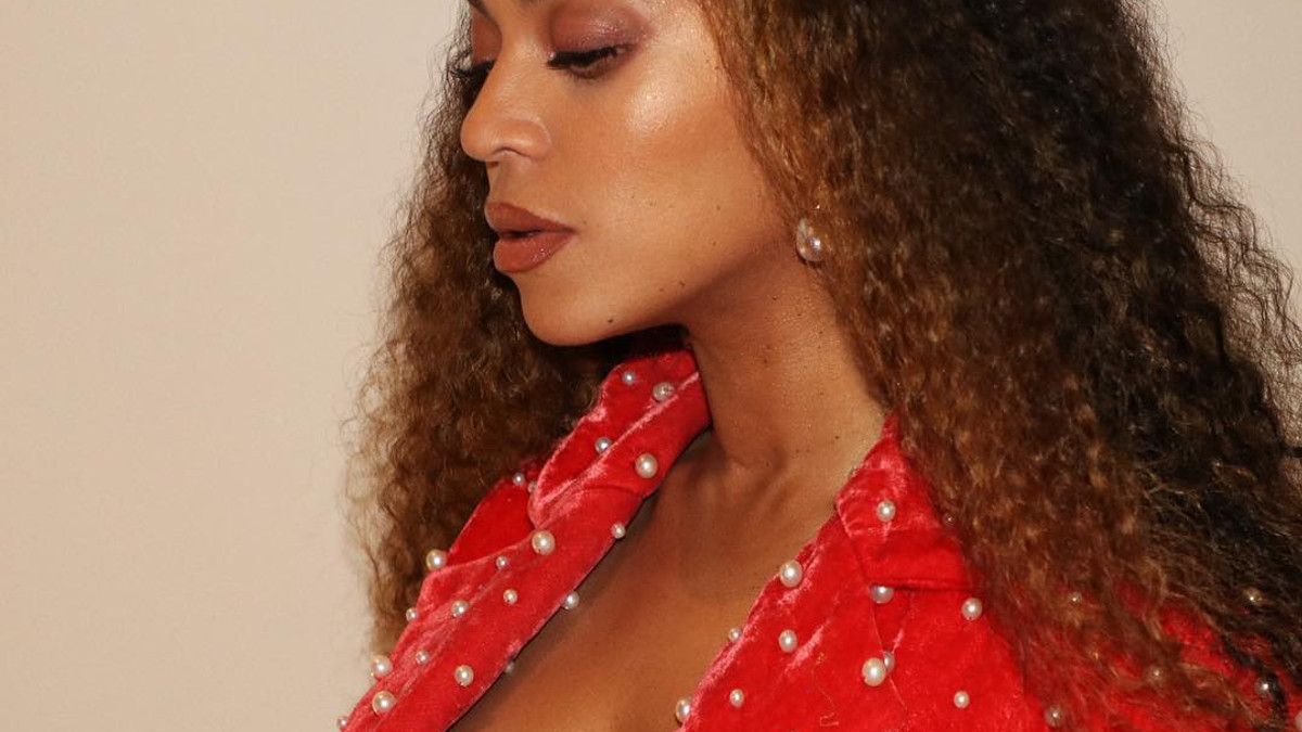 Beyonce похизувалась фігурою - фото 1