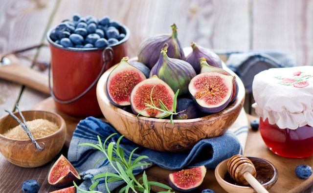 Цей фрукт допоможе при сухому кашлі - фото 304413