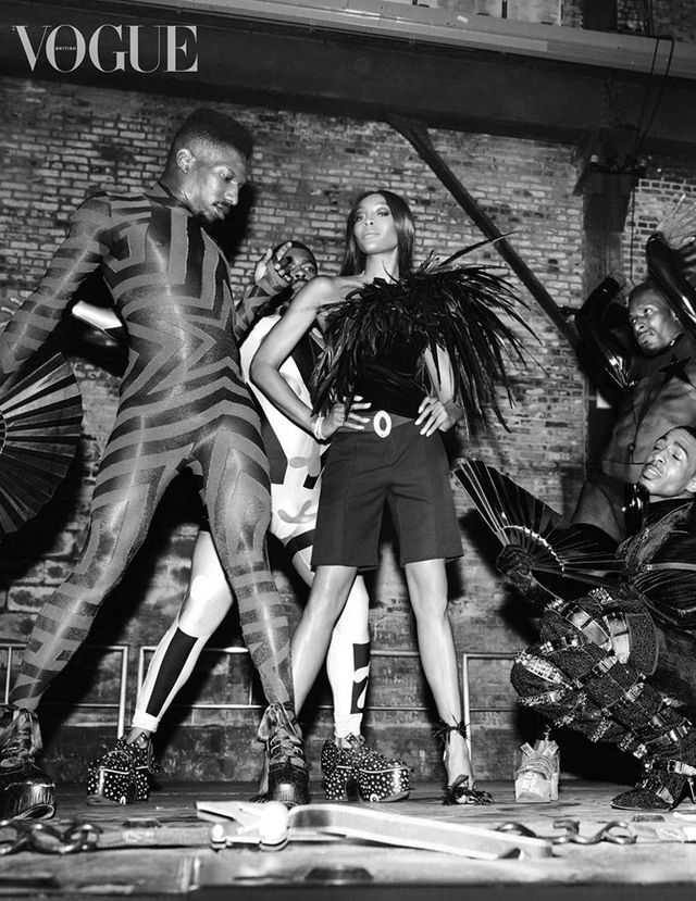 Ефектна Наомі Кемпбелл знялась для Vogue UK - фото 304456