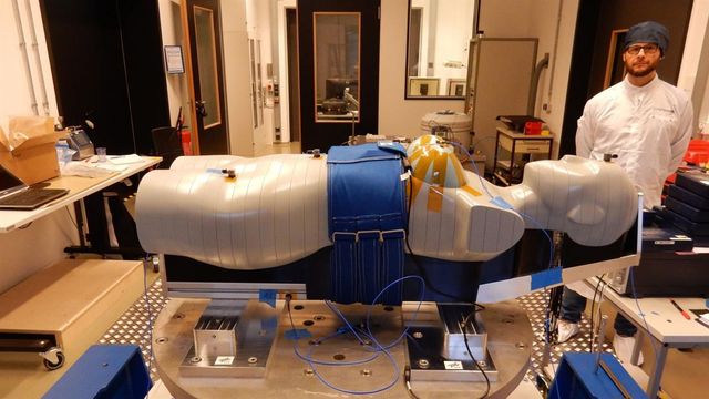 На Місяць відправлять манекени, щоб виміряти радіацію - фото 304515