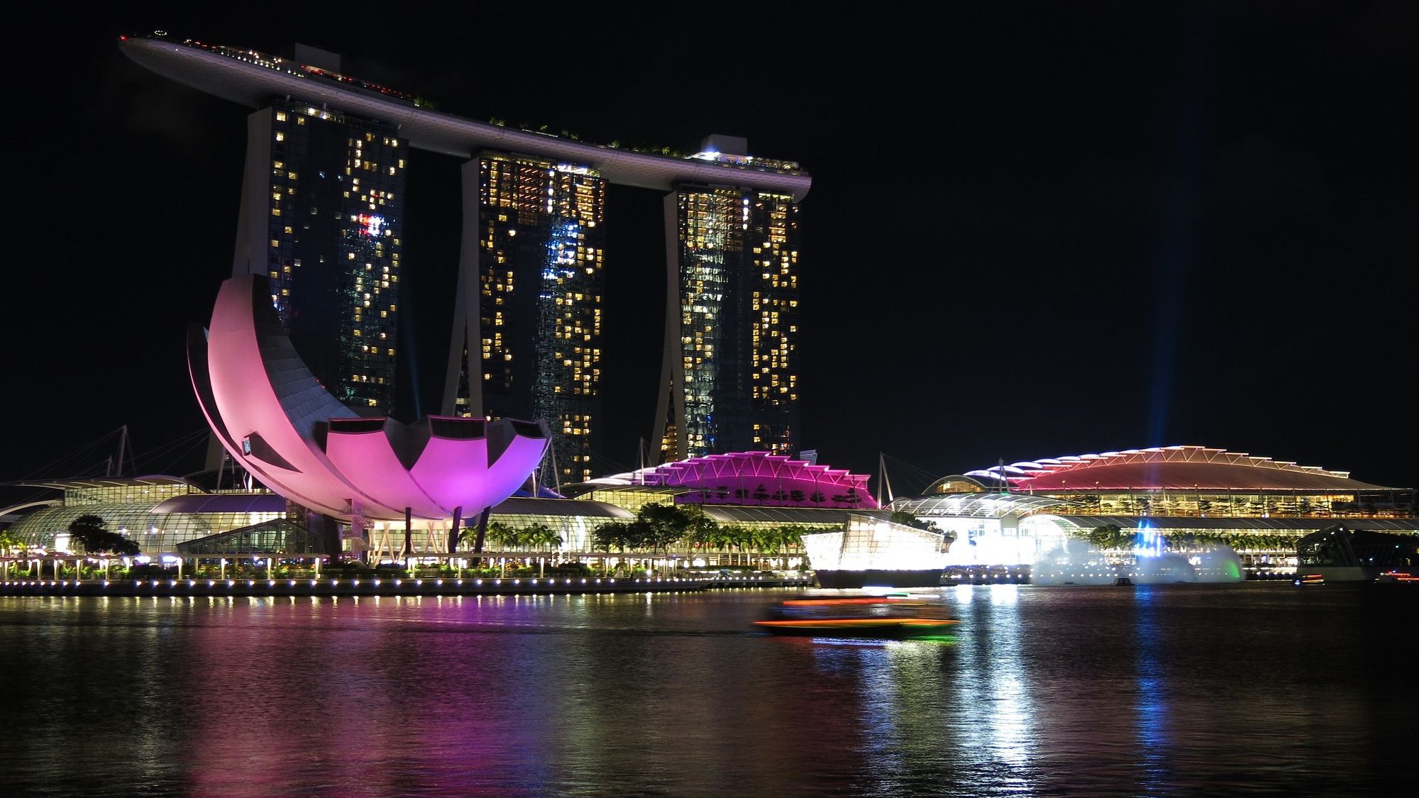 Експерти назвали найбезпечнішу країну для подорожей