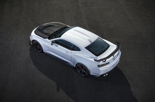 Спортивну версію Chevrolet Camaro оснастили автоматичною коробкою передач - фото 304673