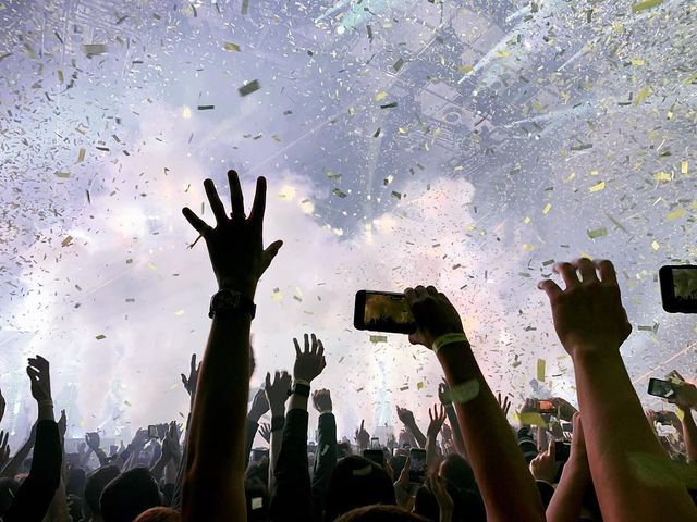 Уперше в Україні: як пройшов шалений концерт Twenty One Pilots у Києві - фото 304810