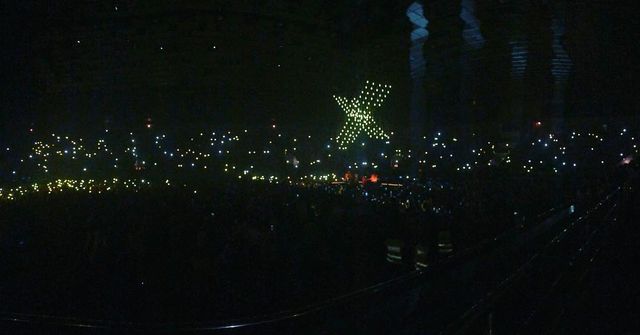 Уперше в Україні: як пройшов шалений концерт Twenty One Pilots у Києві - фото 304813