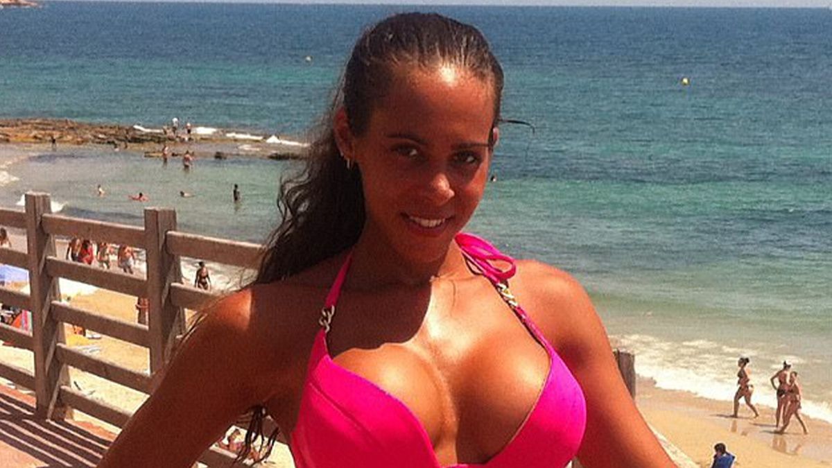 Експеримент сексуальної британки показав, як виглядає найбажаніша жінка